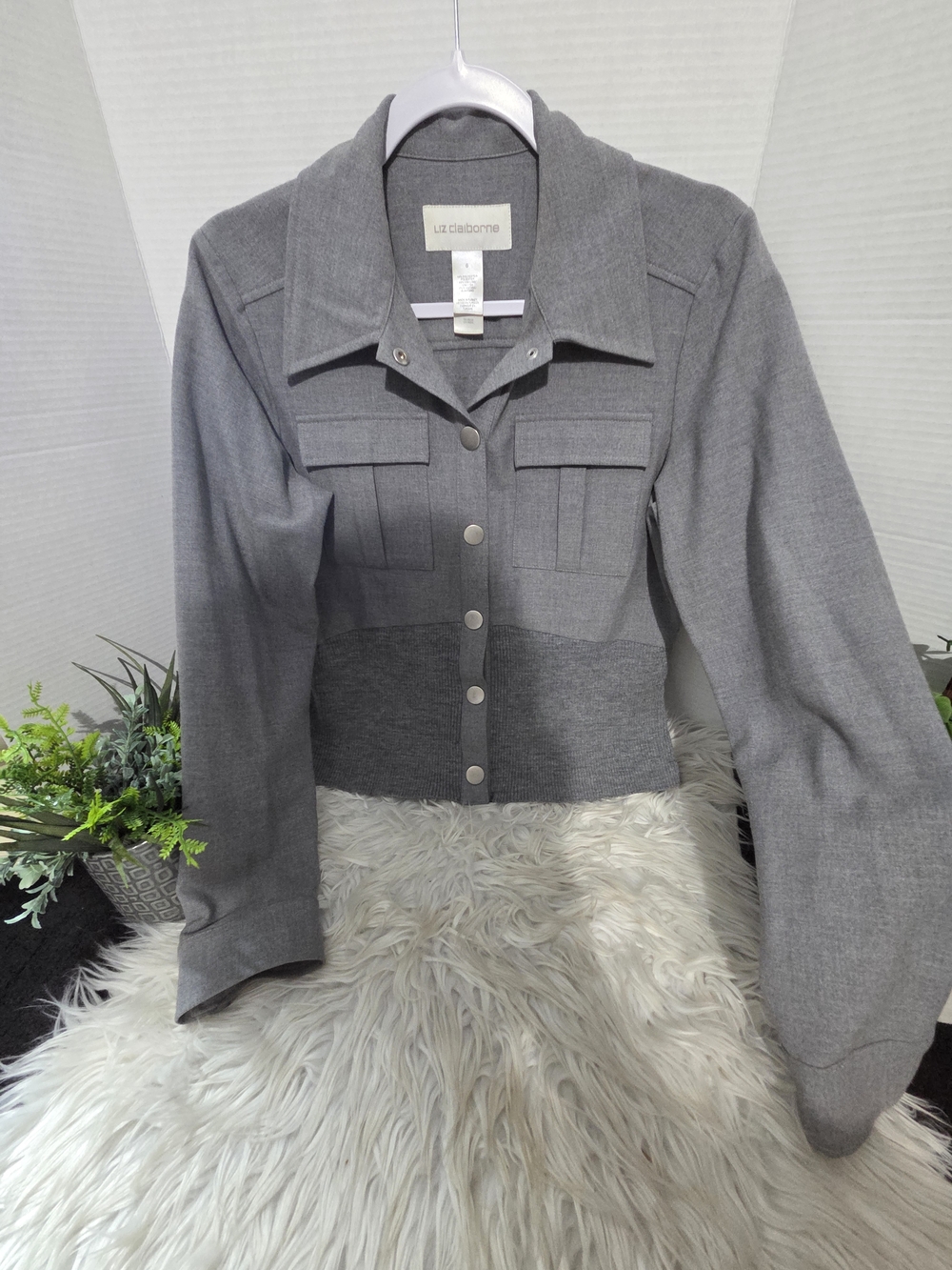 Liz Claiborne Gray Utility Button Front Cropped Jacket, Size 6
